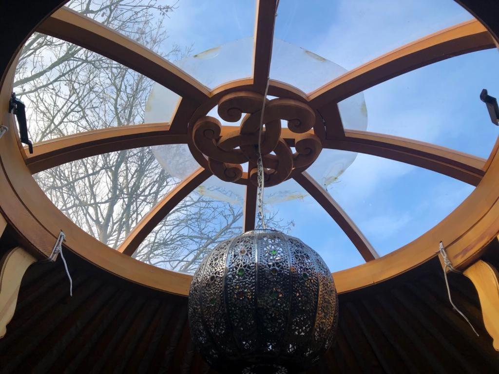 Overnachten In Een Luxe Yurt! Zonnemaire Exteriör bild