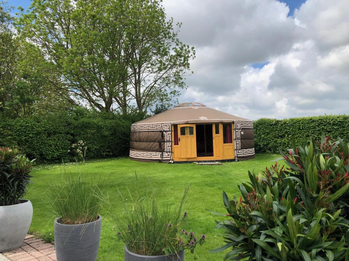 Overnachten In Een Luxe Yurt! Zonnemaire Exteriör bild